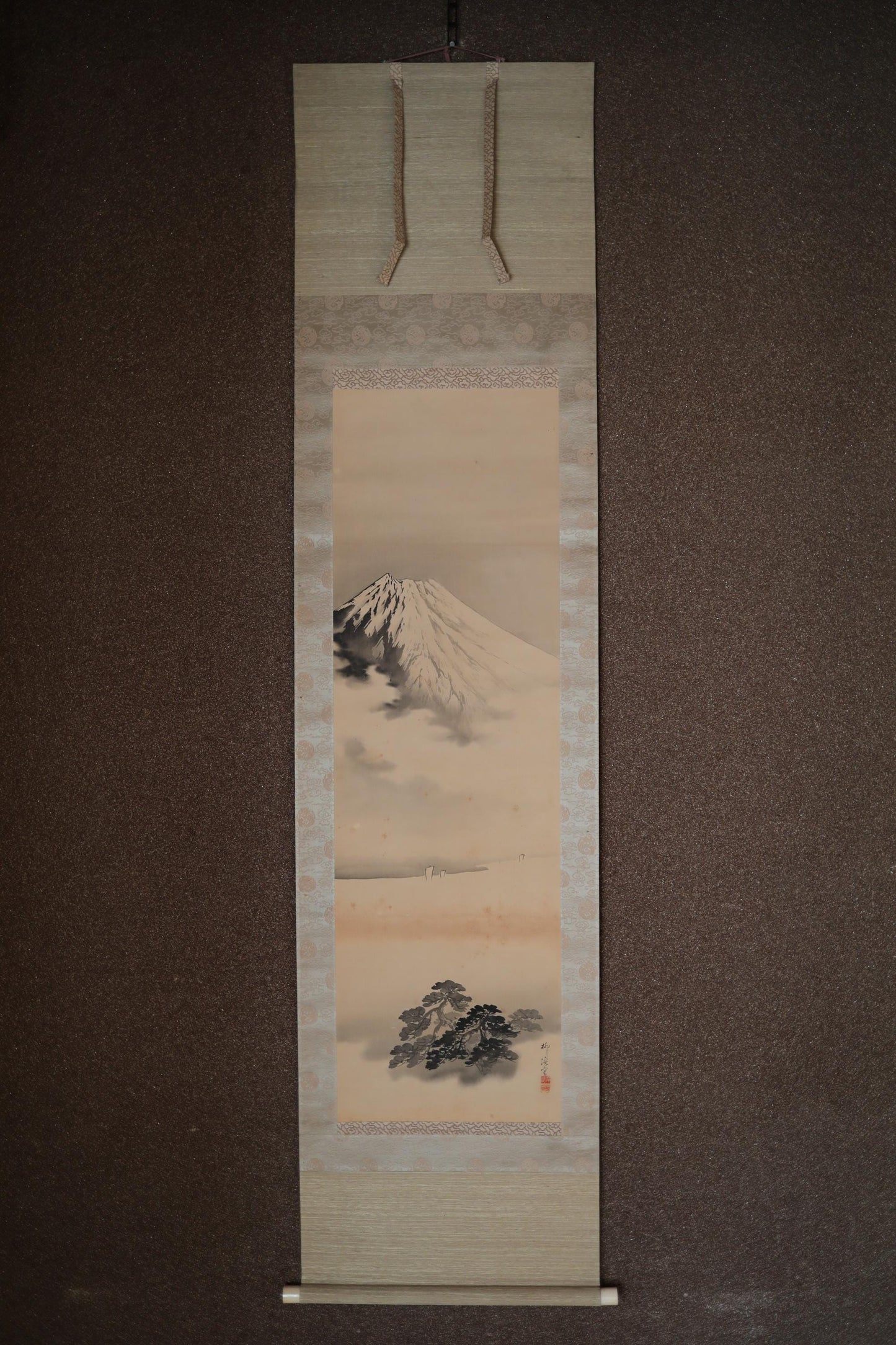 Japanese Ink Wash Scroll – Antique Mount Fuji Painting, Signed Kishinami Ryukei, Boxed Gift