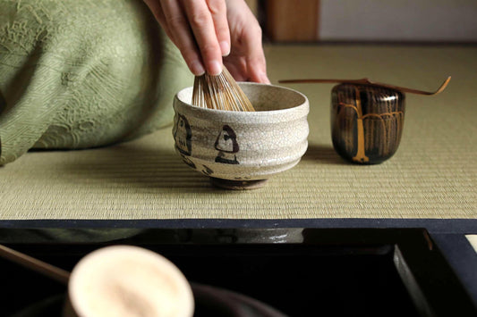 Shino Tea Bowl - Handmade Matcha Cup with Wooden Box | Vintage Japanese Pottery