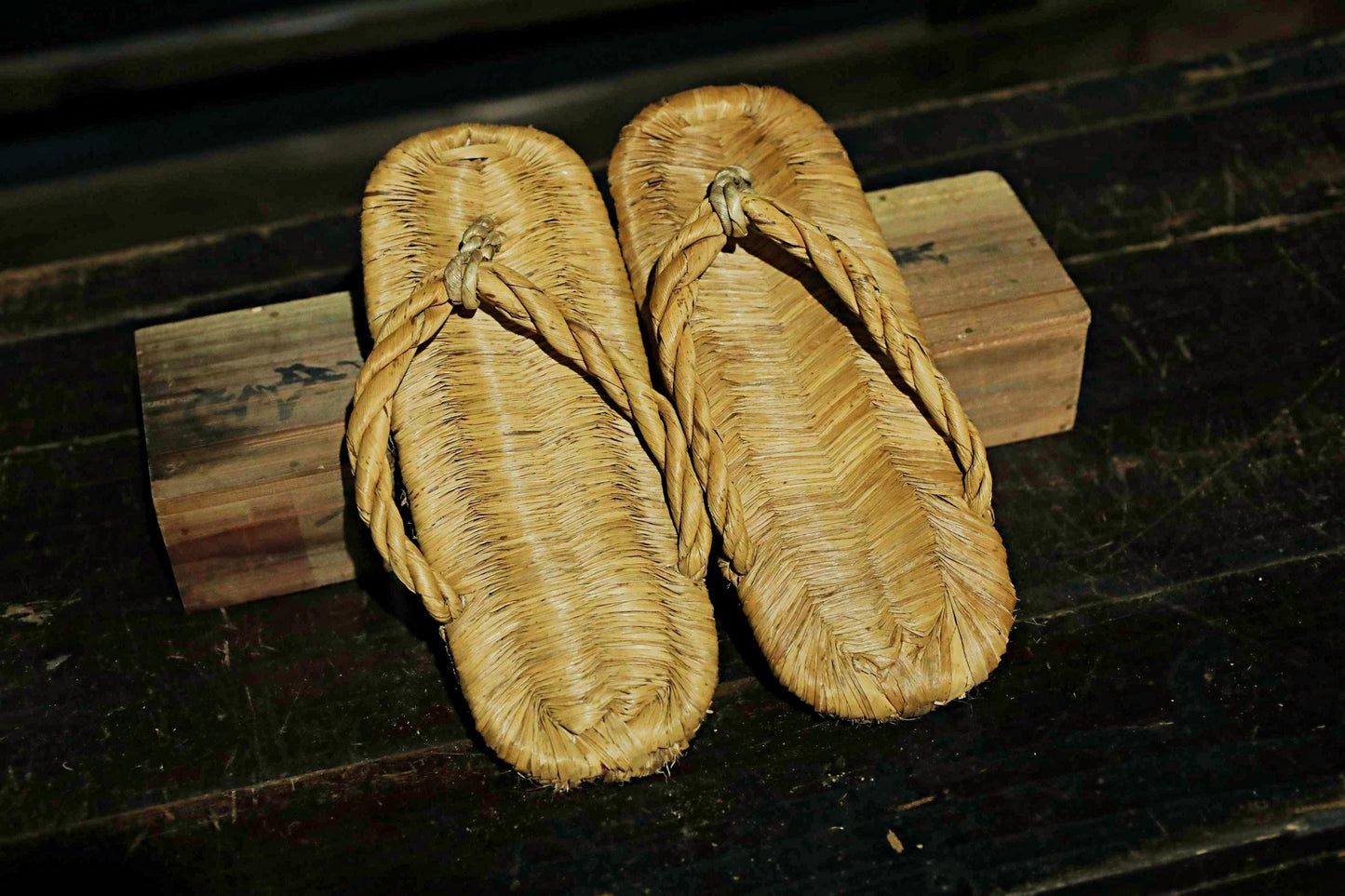 Japanese Straw Sandals - Handmade Waraji Sandals for Tea Ceremony | Vintage Kimono Slippers 9.4in