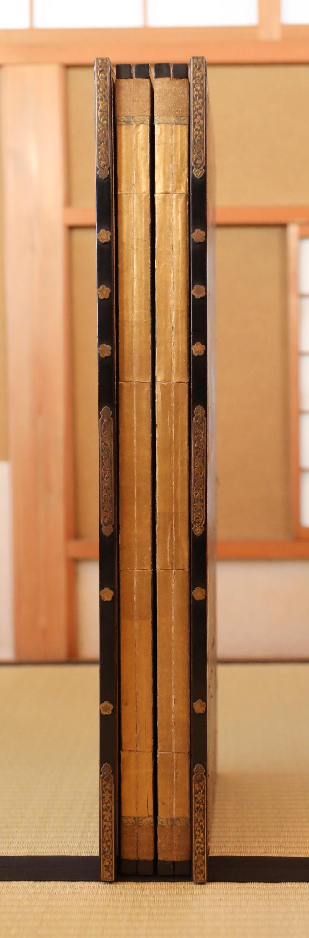 Japanese Antique Byobu Folding Screen - Tale of Genji Art, Gold & Silver Leaf, 17th Century Paravent