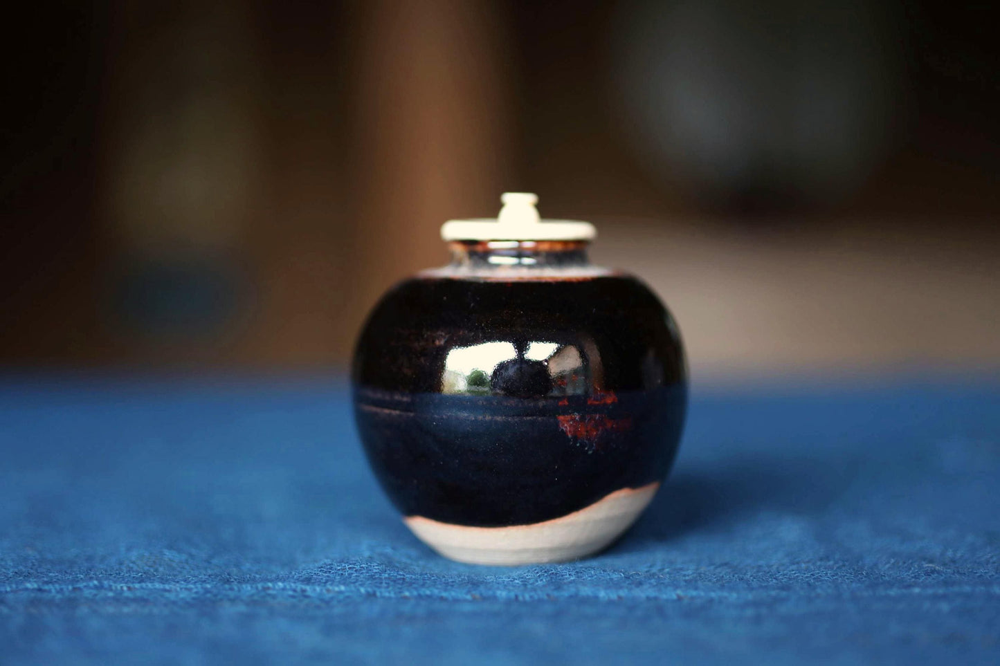Japanese Matcha Caddy - Vintage Bunrin Chaire with Silk Shifuku Bag & Gold Leaf Lid