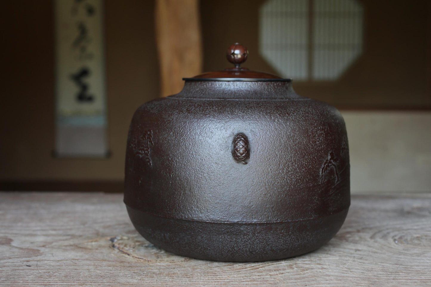 Japanese Cast Iron Kettle – Vintage Tea Ceremony Kettle with Pine Tree Relief & Copper Lid