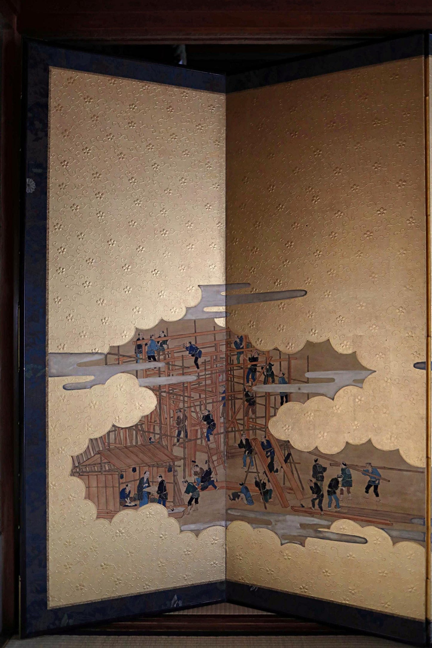 Japanese Antique Folding Screen - 1800s Gold Leaf Byobu with Luxury Cloud Painting