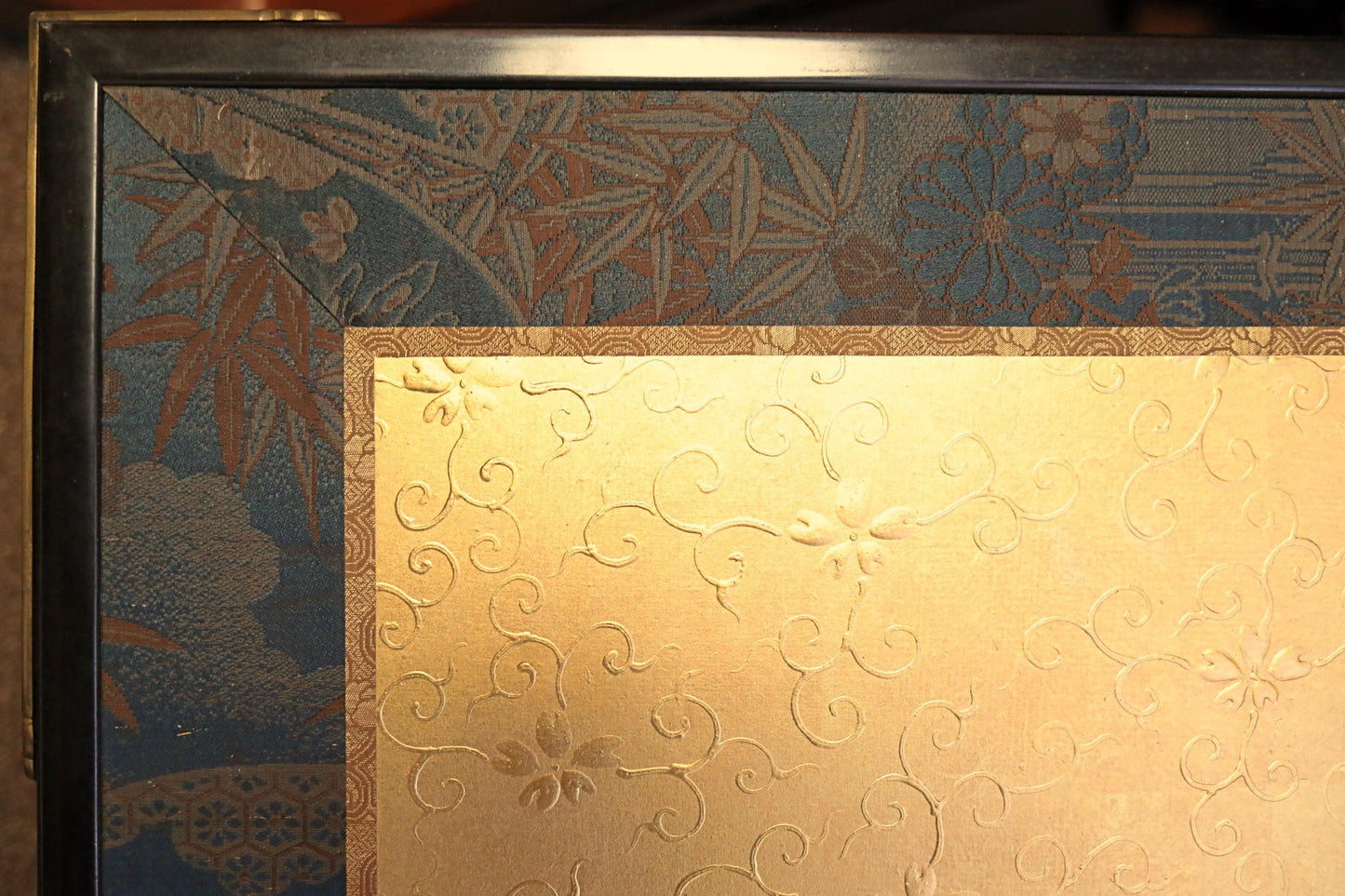 Japanese Folding Screen - Antique Byobu Screen with Gold Leaf Clouds & 1800s Art