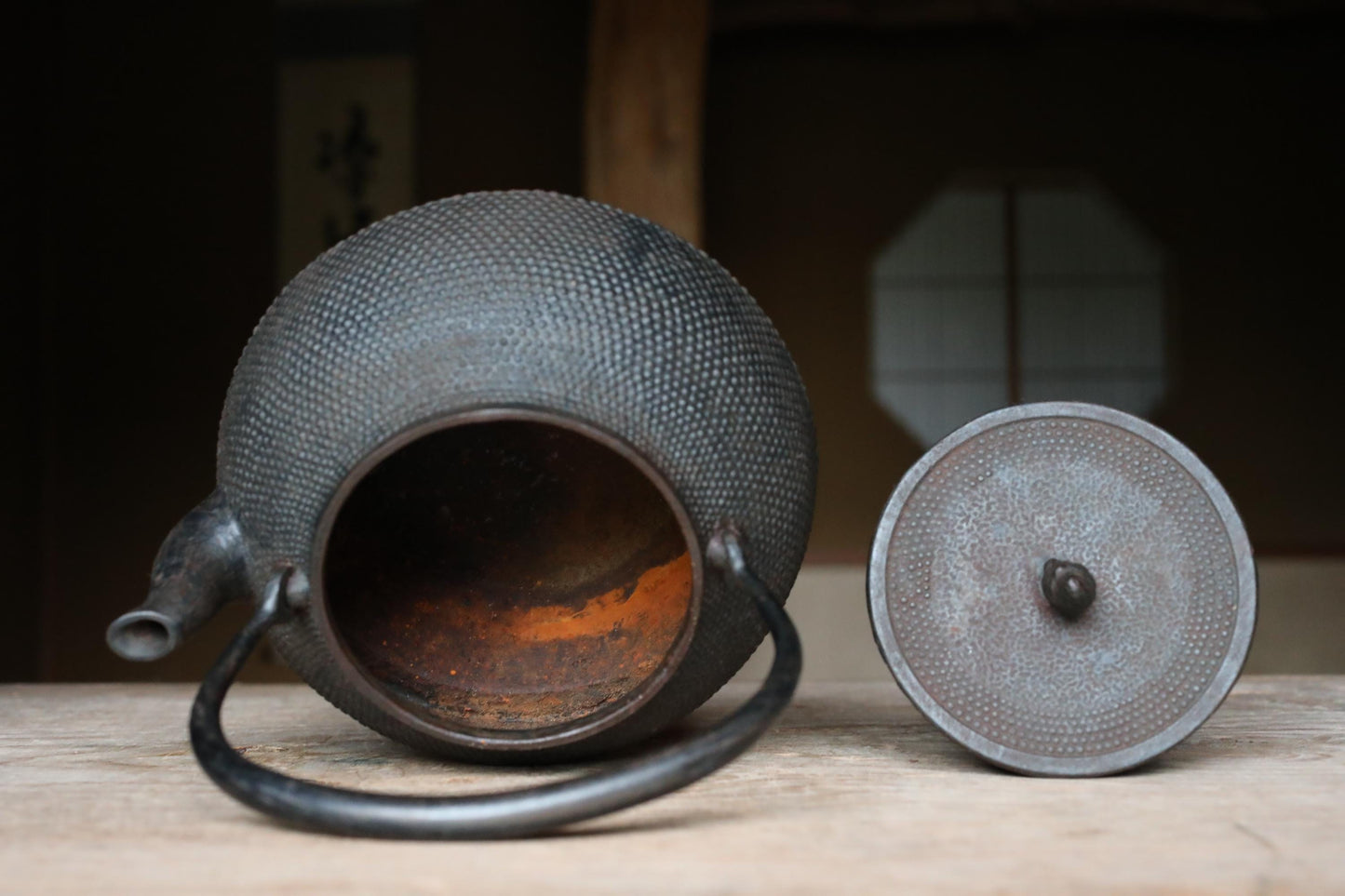Nambu Tetsubin Iron Kettle - Large Vintage Cast Iron Tea Pot with Arare Texture Pattern