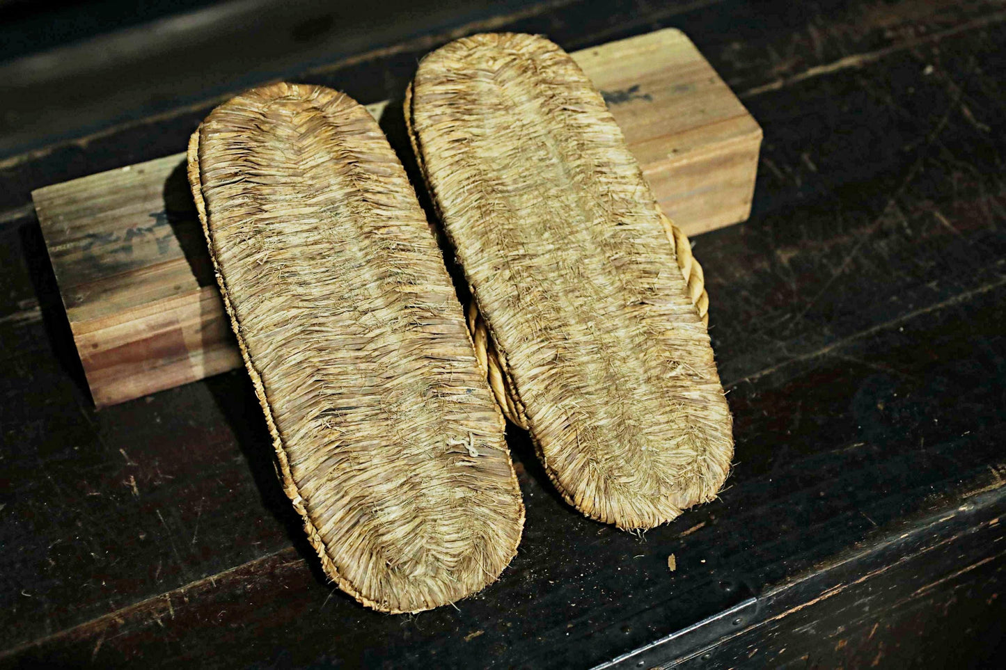 Japanese Straw Sandals - Handmade Waraji Sandals for Tea Ceremony | Vintage Kimono Slippers 9.4in