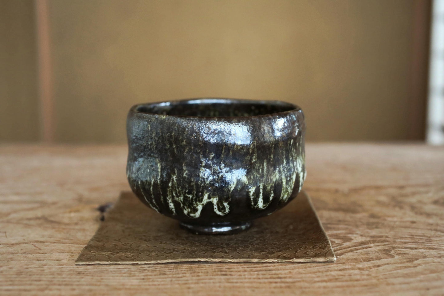 Japanese Raku Tea Bowl – Hand-Sculpted Chawan with Black Green Glaze | Ohi Kiln