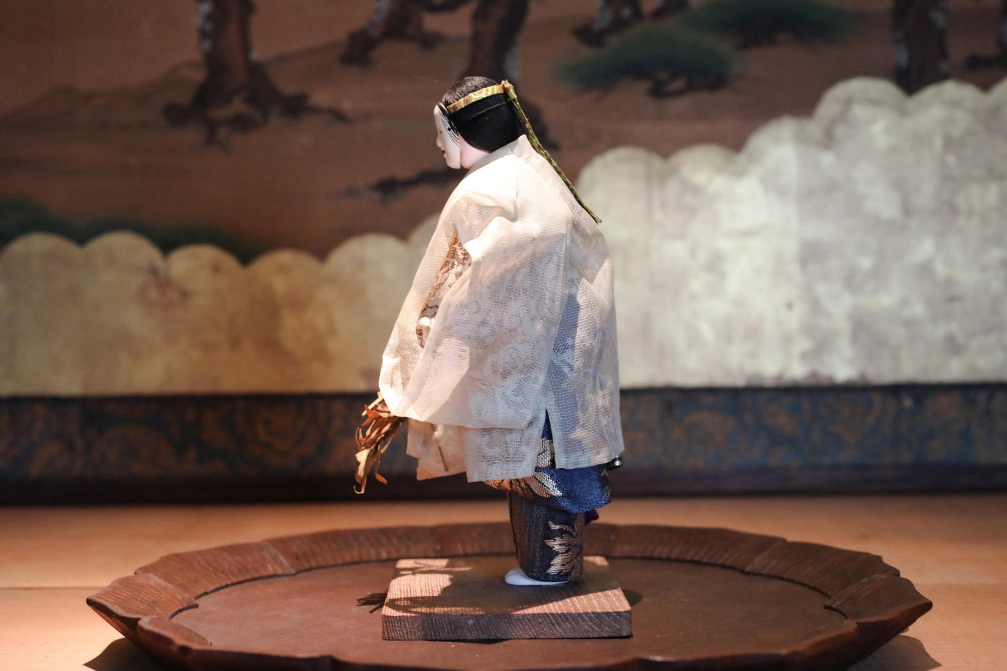 Japanese Noh Doll - Vintage Wooden Sculpture with Silk Kimono & Traditional Mask