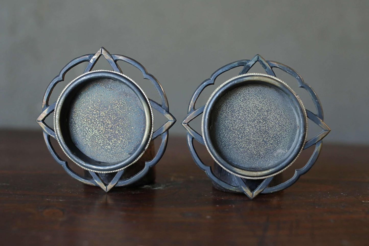 Bronze Fusuma Handles - Japanese Antique Door Pulls with Ginkgo Leaf Motif, Set of 2