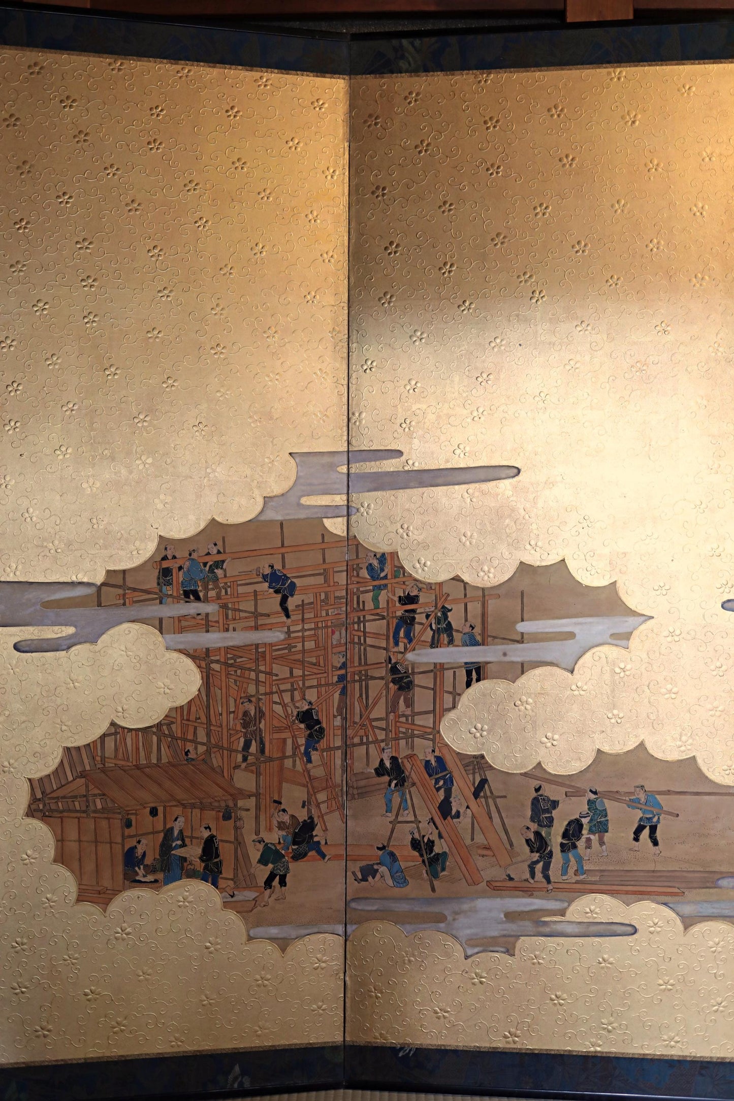 Japanese Antique Folding Screen - 1800s Gold Leaf Byobu with Luxury Cloud Painting