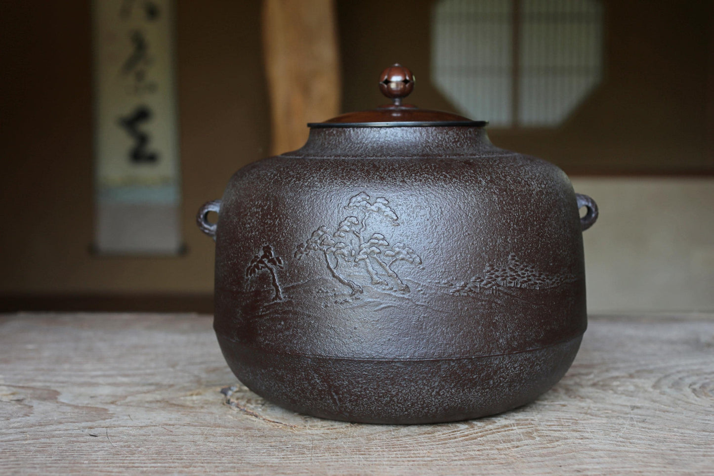 Japanese Cast Iron Kettle – Vintage Tea Ceremony Kettle with Pine Tree Relief & Copper Lid