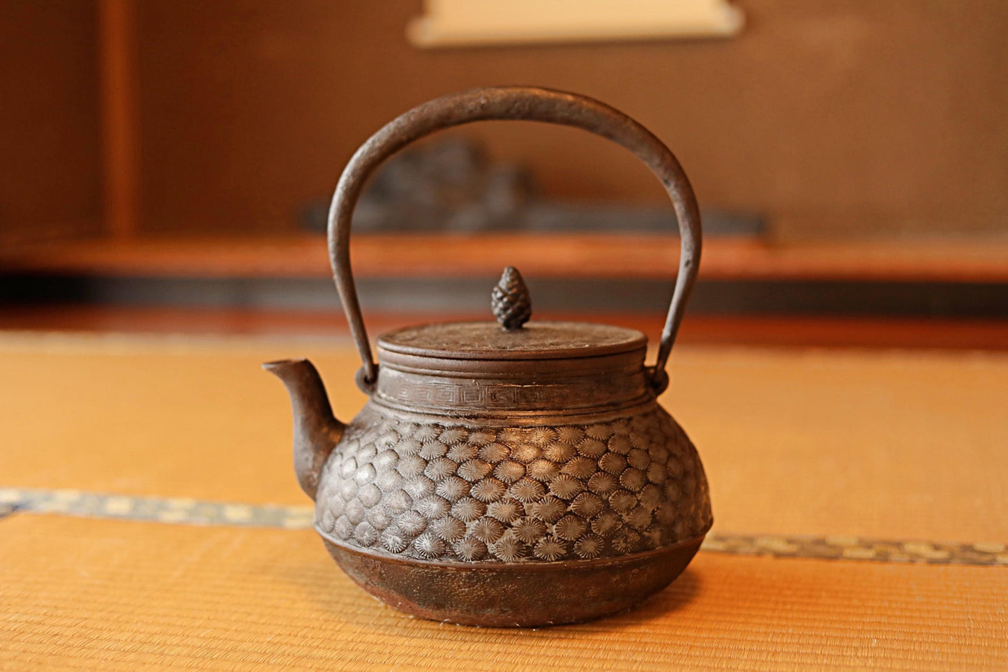 Vintage Cast Iron Kettle - Large Nambu Tetsubin Pot With Pine Tree Design