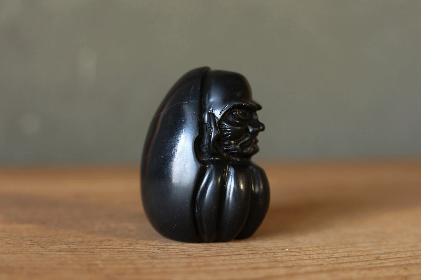 Daruma Japanese Figurine – Traditional Black Stone Paperweight, Smooth Slate Ornament