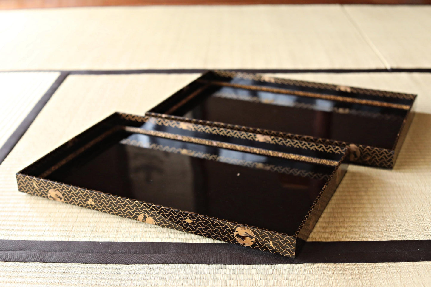 Edo Period Lacquer Trays - Japanese Antique Urushi Lacquerware Large Nesting Serving Set