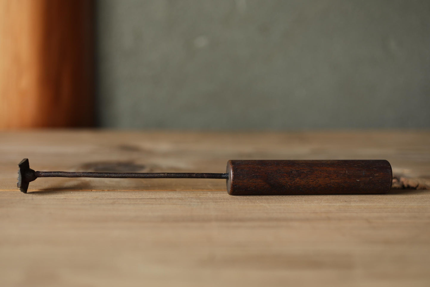 Japanese Branding Iron – Vintage Kanji Rice Plant Symbol | Rustic Wood & Leather Stamp