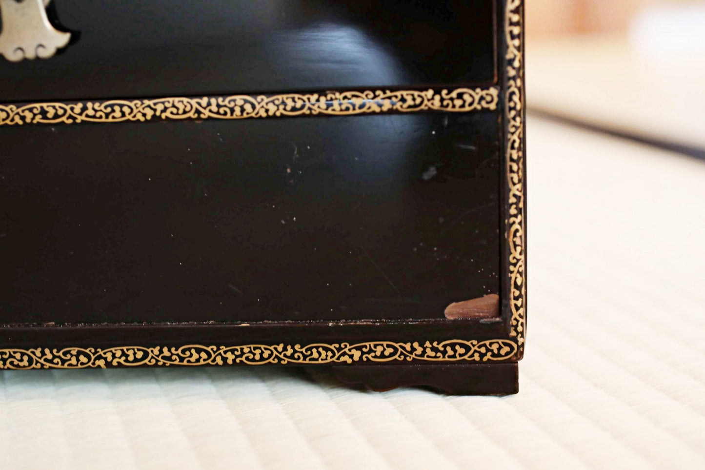 Tansu Chest: Black Lacquer Japanese Temple Chest With Gold Makie Family Crest & Glossy Finish