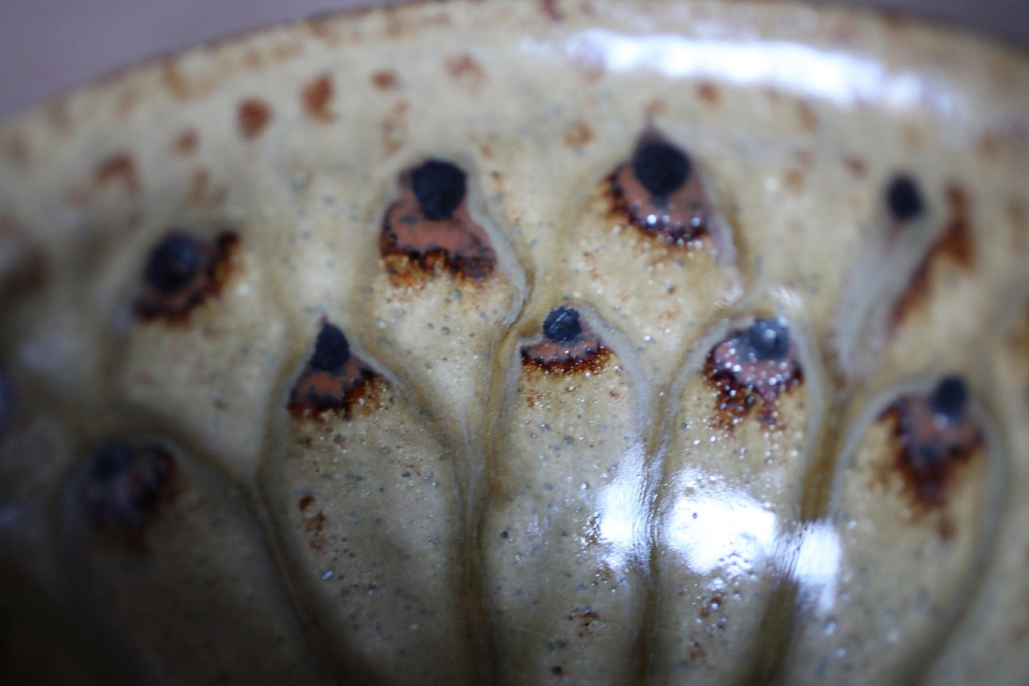 Vintage Kiseto Matcha Bowl – Handmade Japanese Tea Bowl with Peacock Pattern