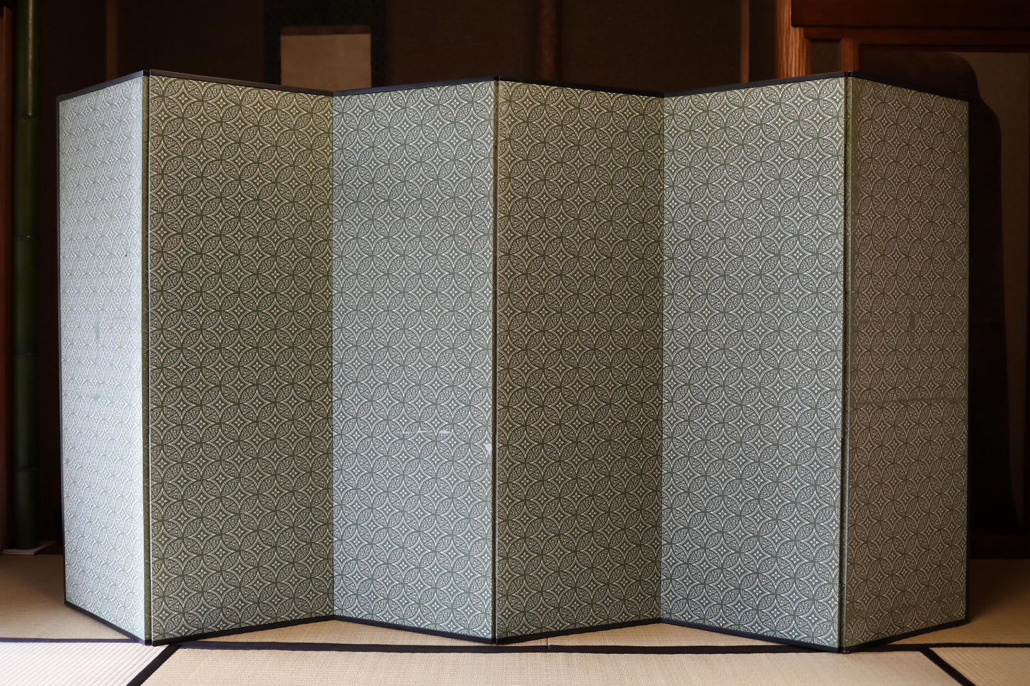 Japanese Antique Byobu Screen - Hand Painted Gold Leaf Folding Screen Artwork