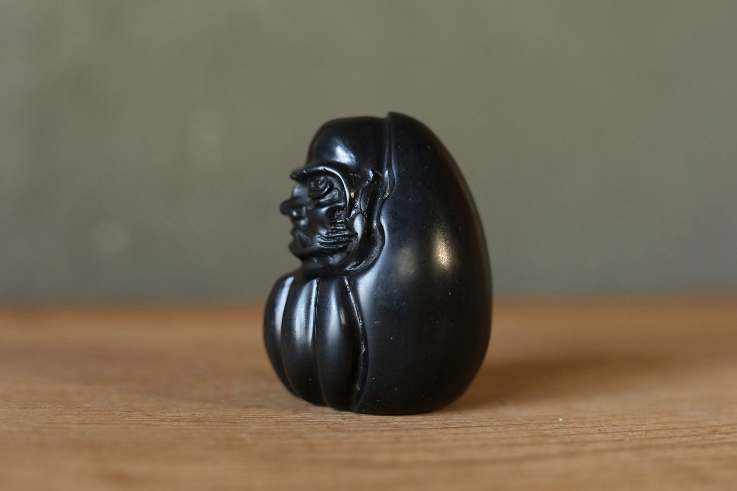 Daruma Japanese Figurine – Traditional Black Stone Paperweight, Smooth Slate Ornament