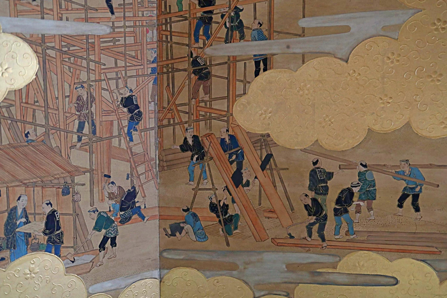 Japanese Antique Folding Screen - 1800s Gold Leaf Byobu with Luxury Cloud Painting