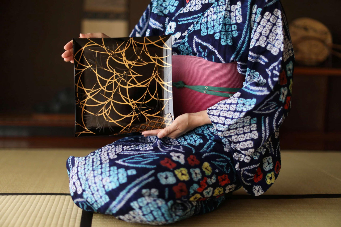 Japanese Lacquer Tray - Antique Black Urushi Tray with Makie Gold Pampas Grass Design
