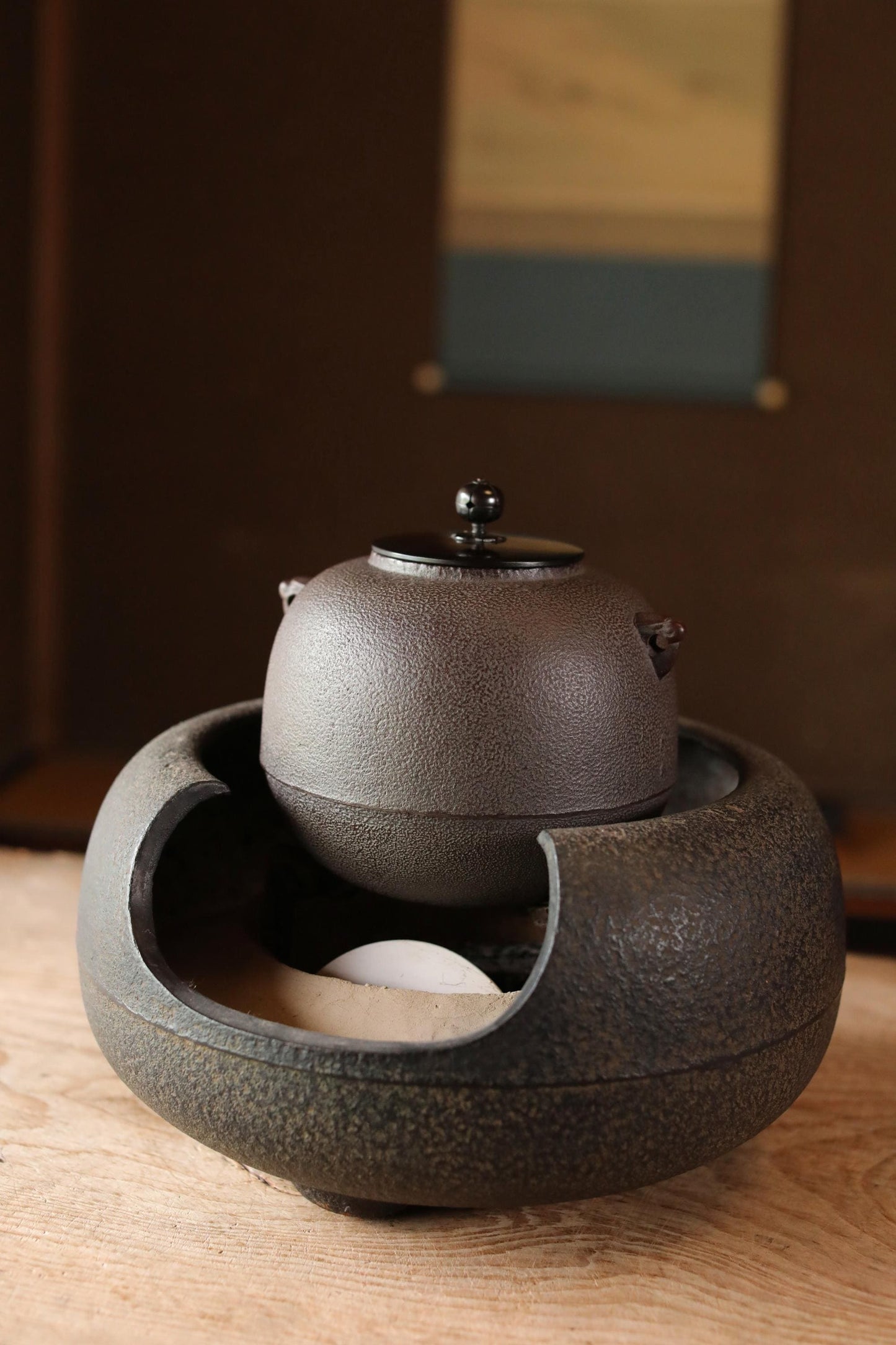Japanese Cast Iron Kettle – Maru-Gama Tea Pot With Signed Wooden Box & Plum Blossom Lid