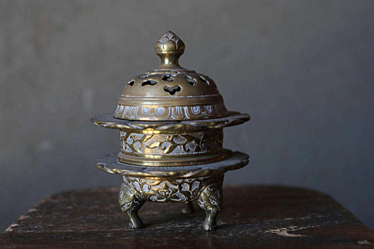 Antique Brass Censer - Buddhist Incense Burner With Lotus Flower Lid & Lion-Footed Design