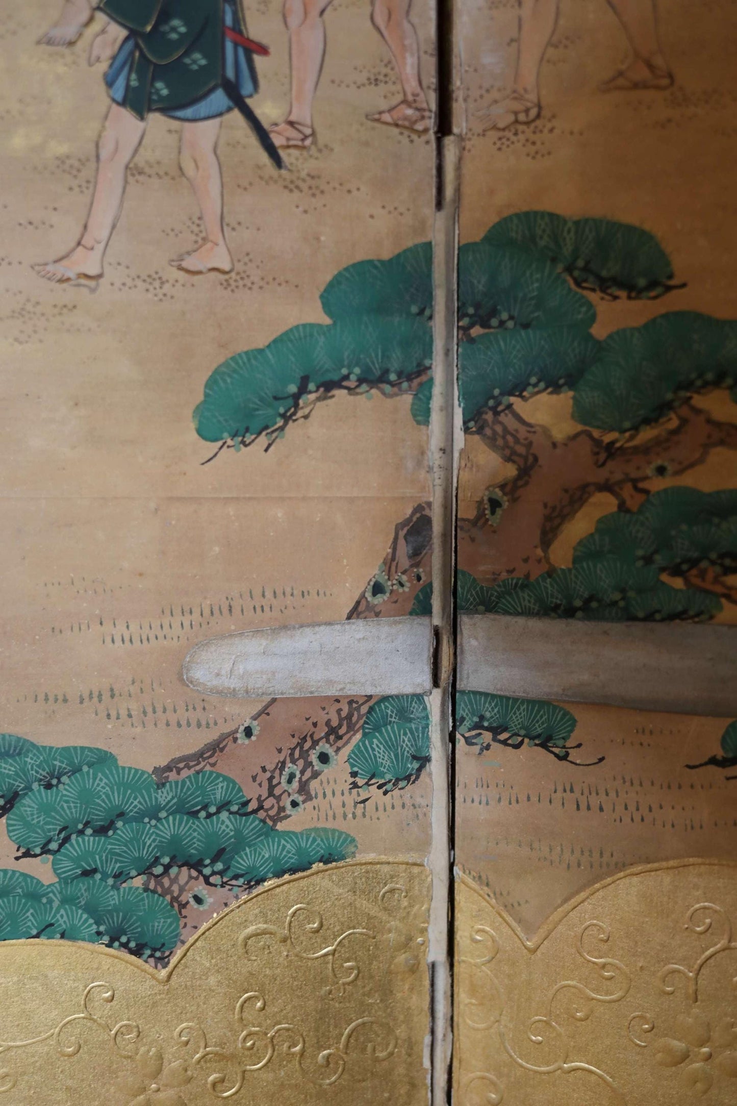 Japanese Antique Folding Screen - 1800s Gold Leaf Byobu with Luxury Cloud Painting