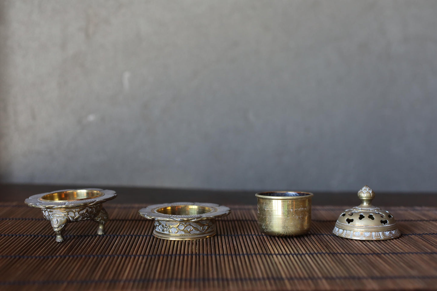 Antique Brass Censer - Buddhist Incense Burner With Lotus Flower Lid & Lion-Footed Design
