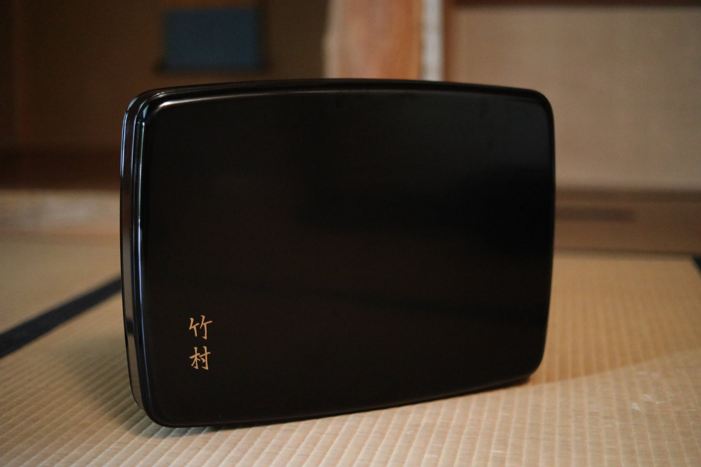 Japanese Lacquer Tray – Obon Serving Tray with Black Gold Family Crest, Echizen Nuri Wood