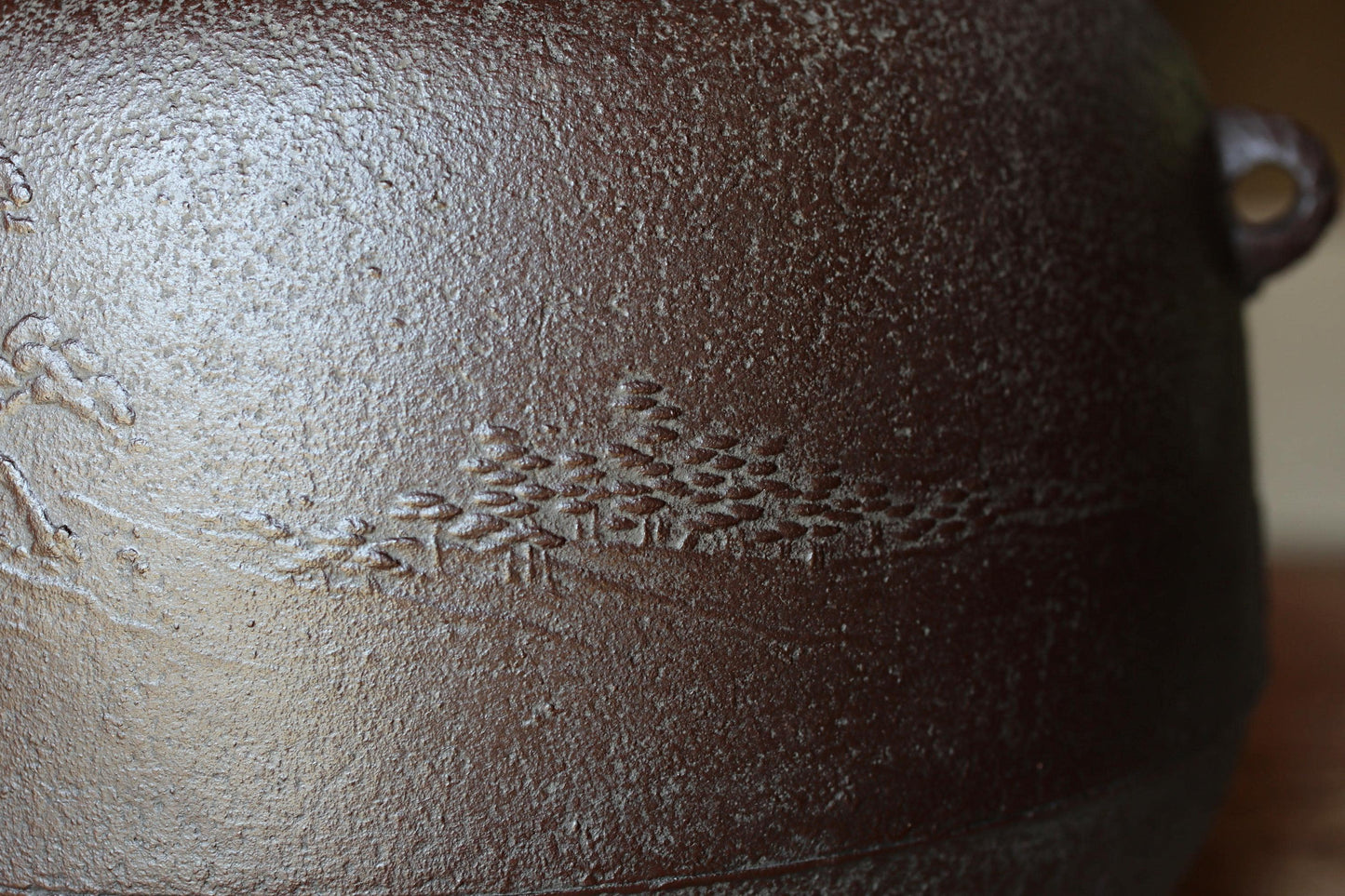 Japanese Cast Iron Kettle – Vintage Tea Ceremony Kettle with Pine Tree Relief & Copper Lid