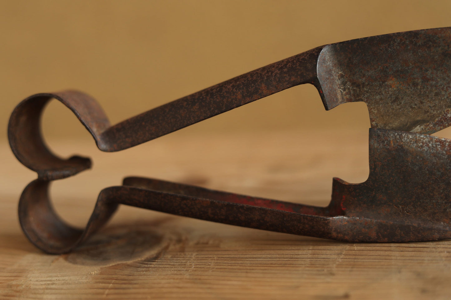 Vintage Wool Shears – Japanese Wool Scissors | Hokkaido Pioneer Tool, Signed Kanji