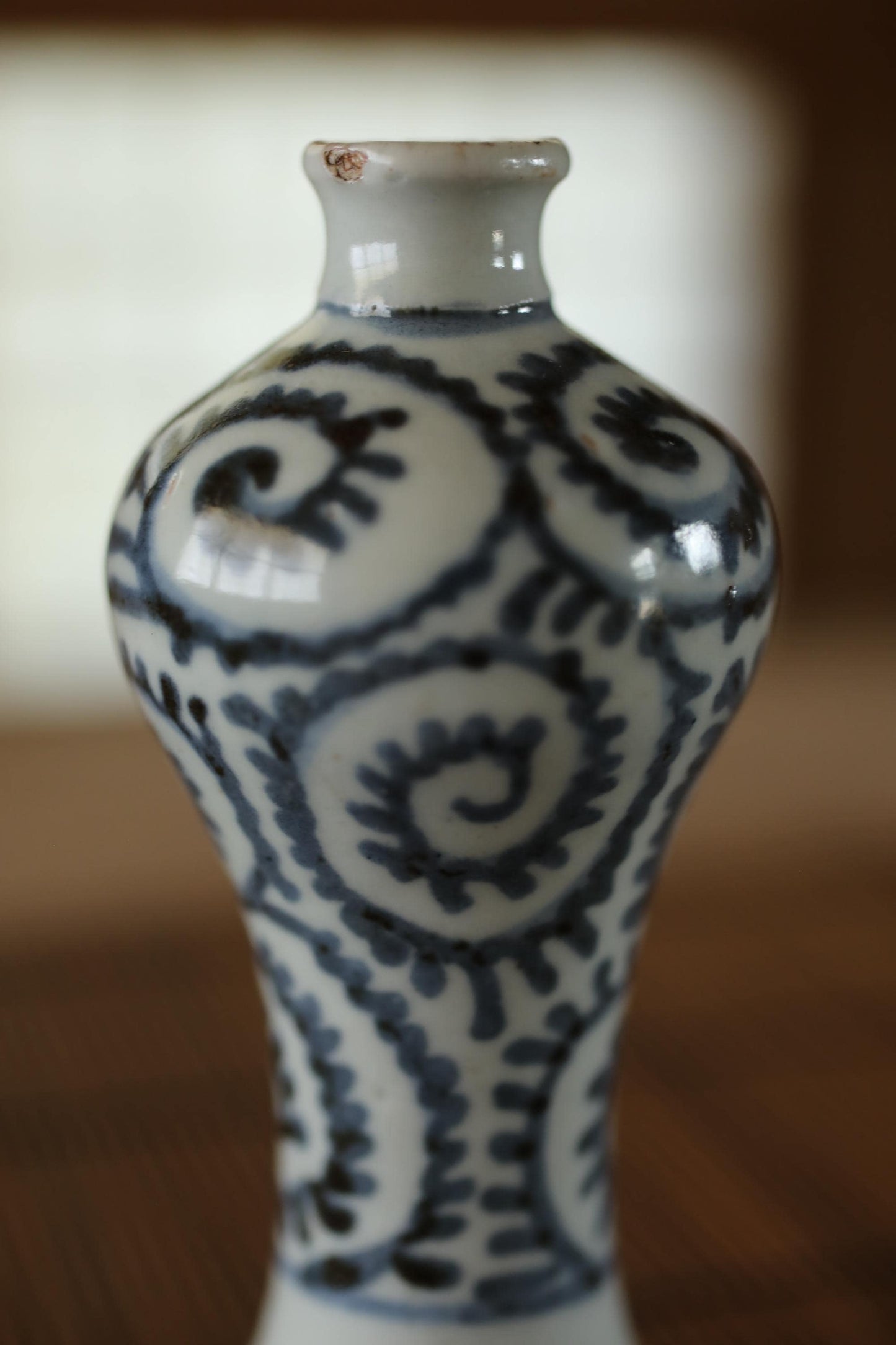 Antique Imari Sake Bottle - 1800s Edo Japanese Porcelain Vase | Hand Painted Sometsuke