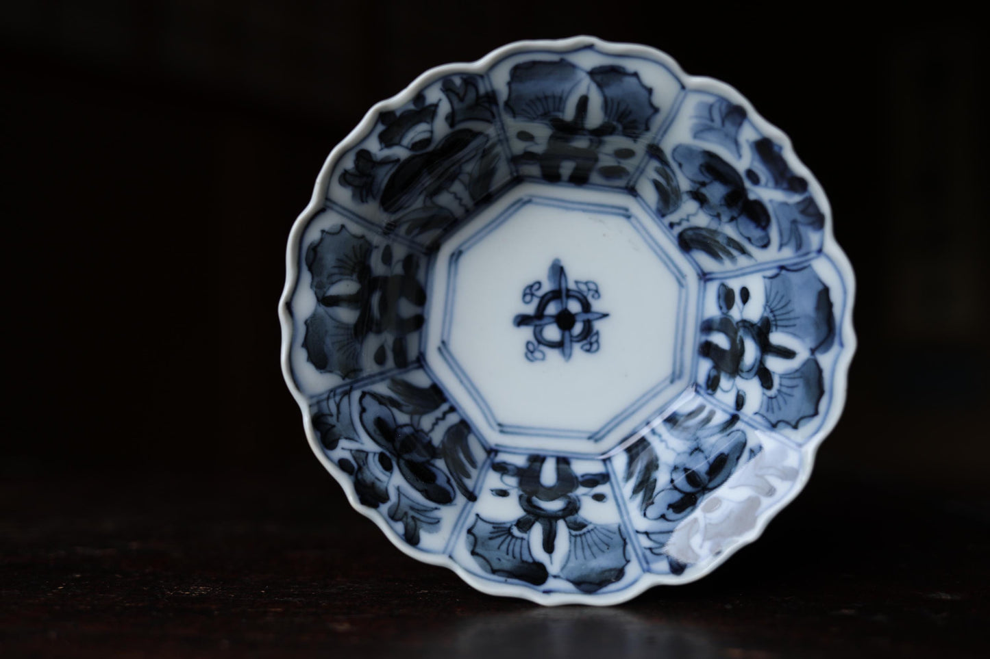 Imari Porcelain Bowls – Japanese Antique Floral Motif Set | Silver Repaired
