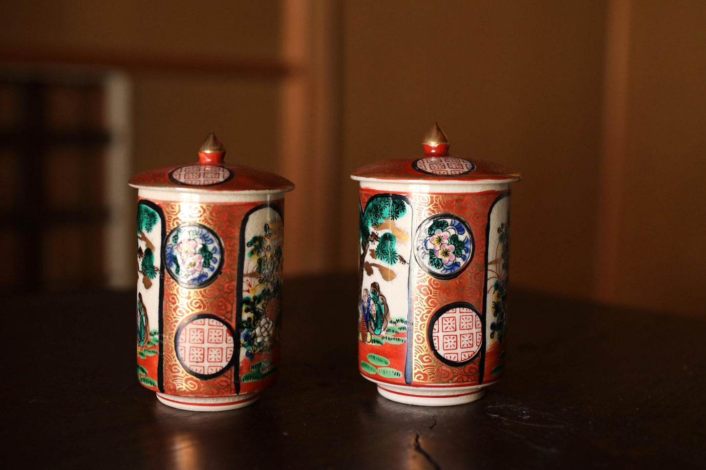 Kutani Antique Tea Cups – Pair Gold Kinrande Lidded Porcelain Cups Gift Set