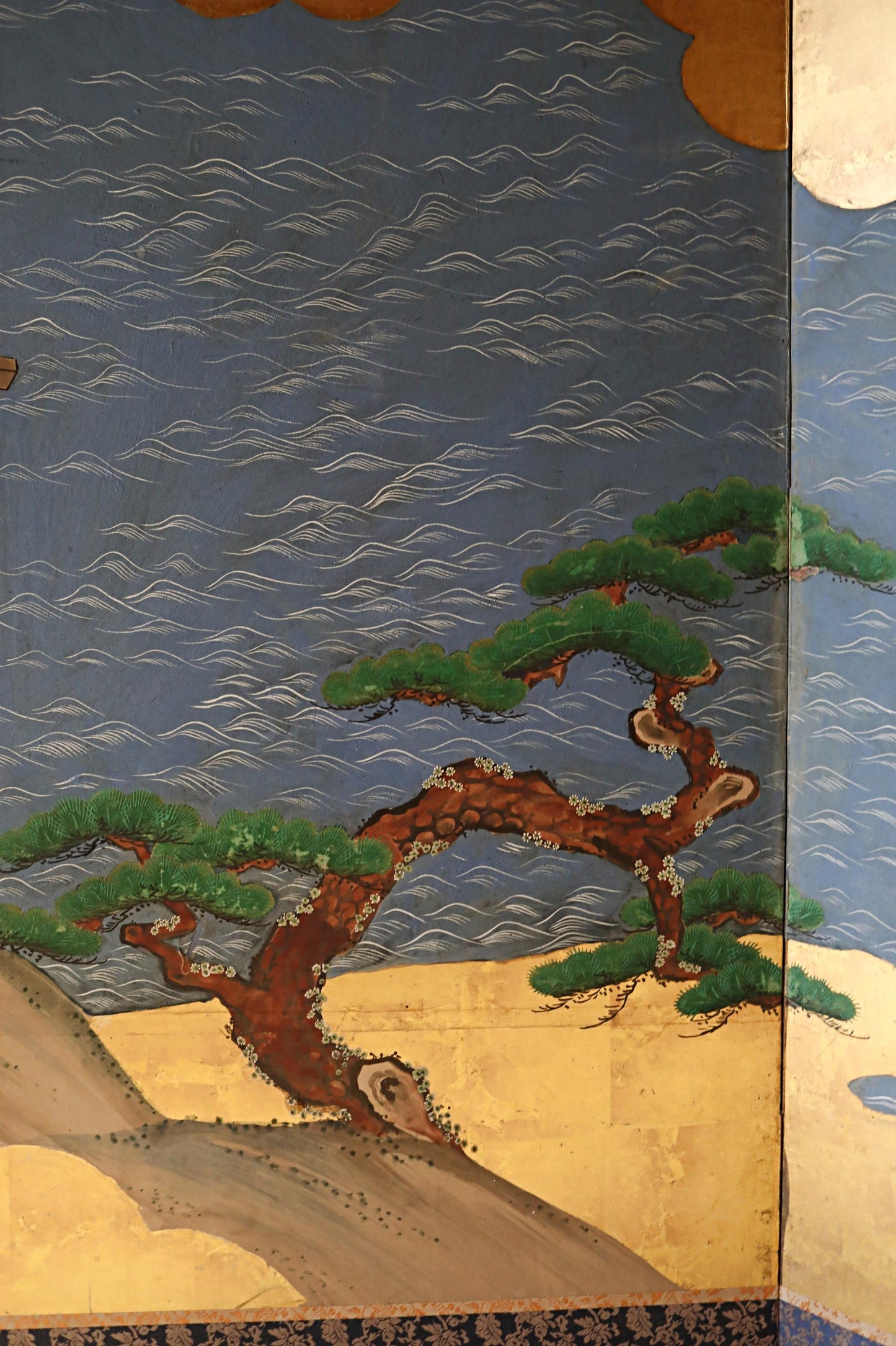 Japanese Antique Byobu Screen - Hand Painted Gold Leaf Folding Screen Artwork