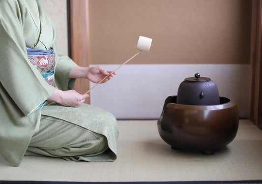 Japanese Bronze Tea Brazier – Master Onishi Art | Takaoka Copperware Furo