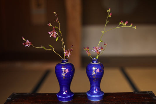 A pair of Japanese antique indigo blue porcelain small vase with Gold Kanji, sake bottle vase for shrine alter 1920s H5.1×2.3in