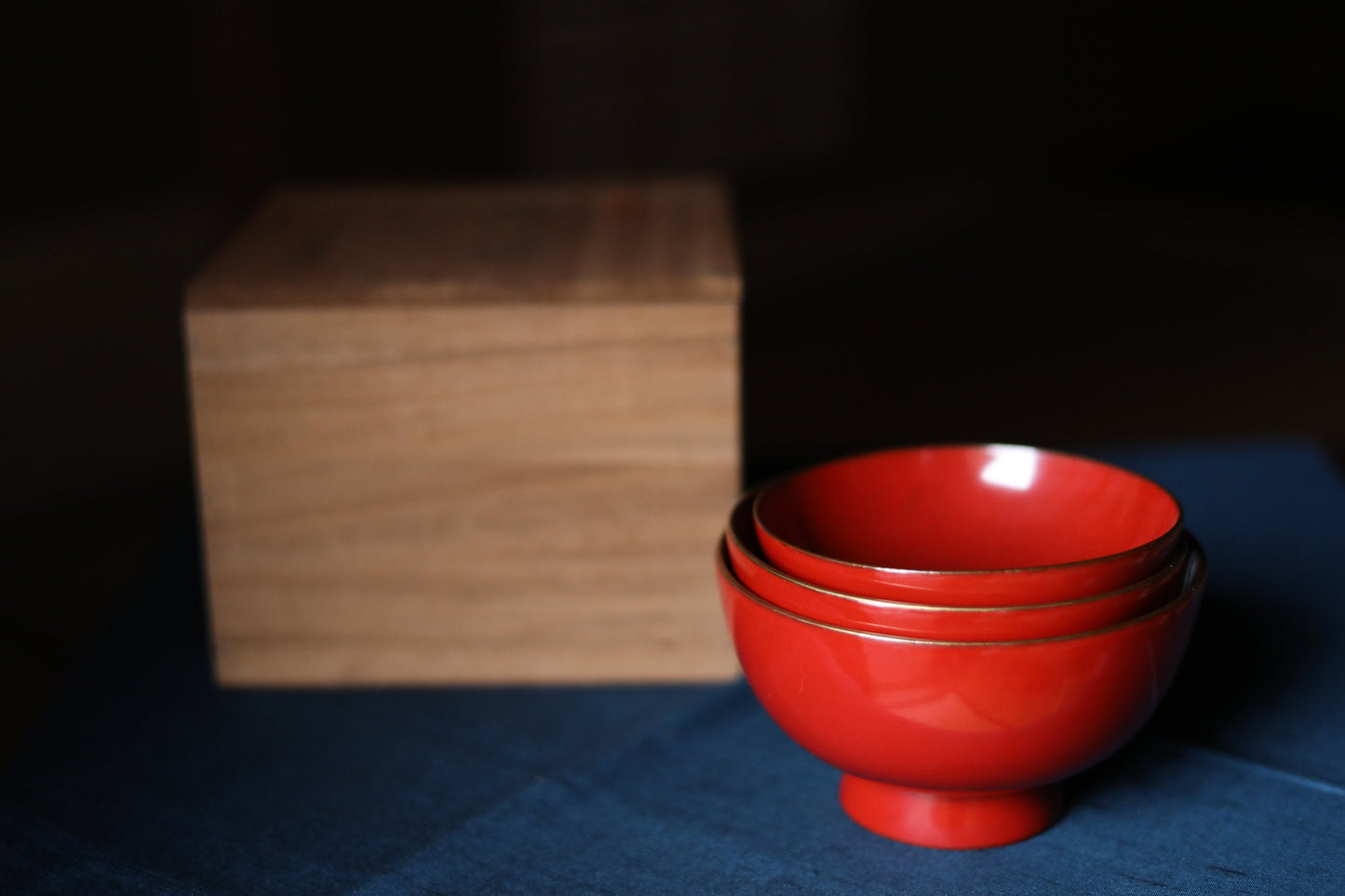 Japanese Antique urushi Red lacquer wooden nesting three bowls with Kanji 寿(congratulations) Gold, wood craft 1920s "SAKAZUKI" 5.3in/13.5cm