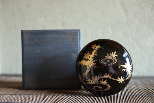 Japanese antique MAKIE fine lacquer incense holder with Rimpa's gold paintings of maple leaves and water, H1.9 x W 4.5in
