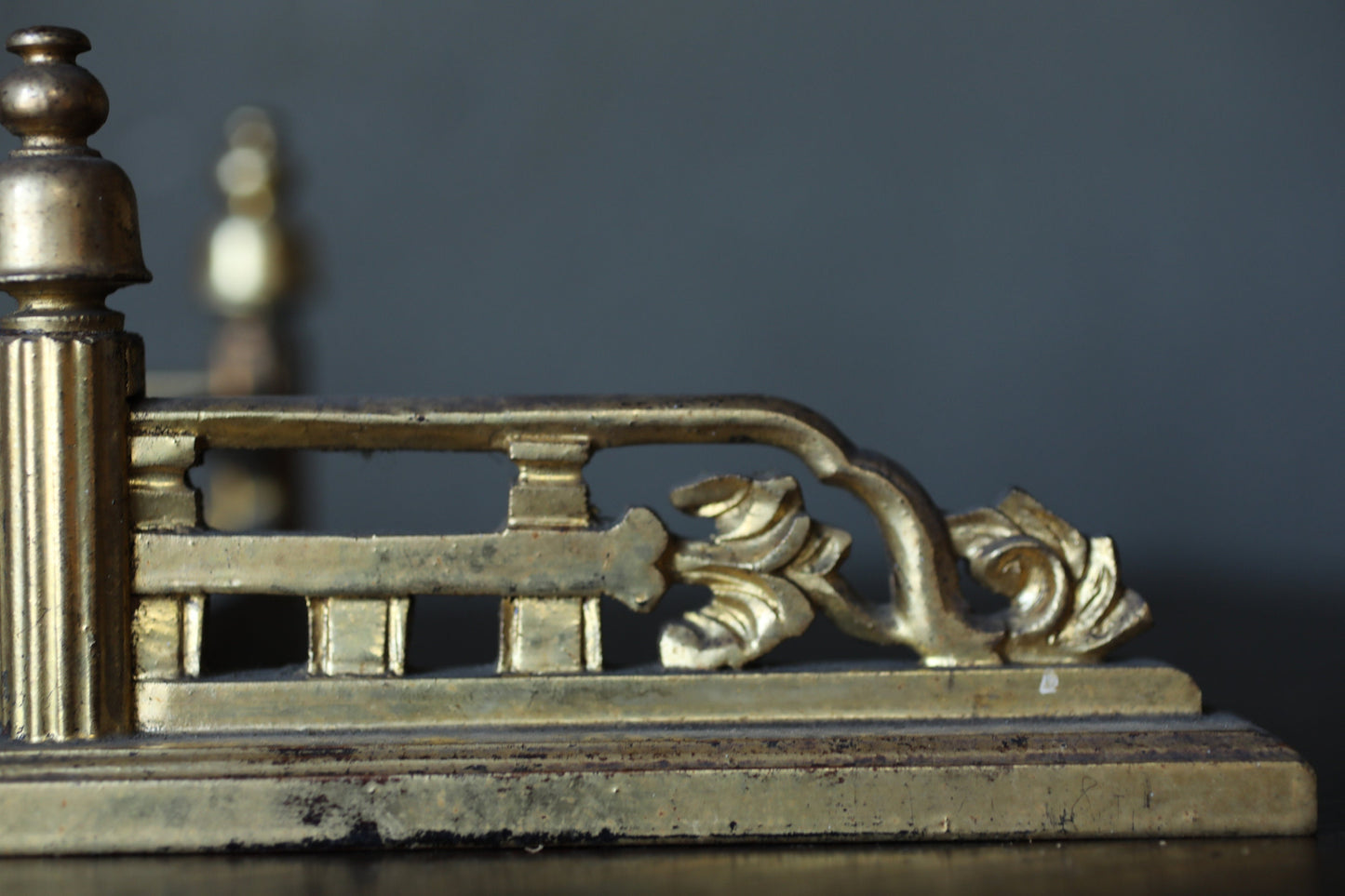 Japanese antique 1910s Buddhist altar Parts pair of Small boundaries fences, antique Wood lacquer gold, furniture H3.5×W7.7in/9×19.5cm