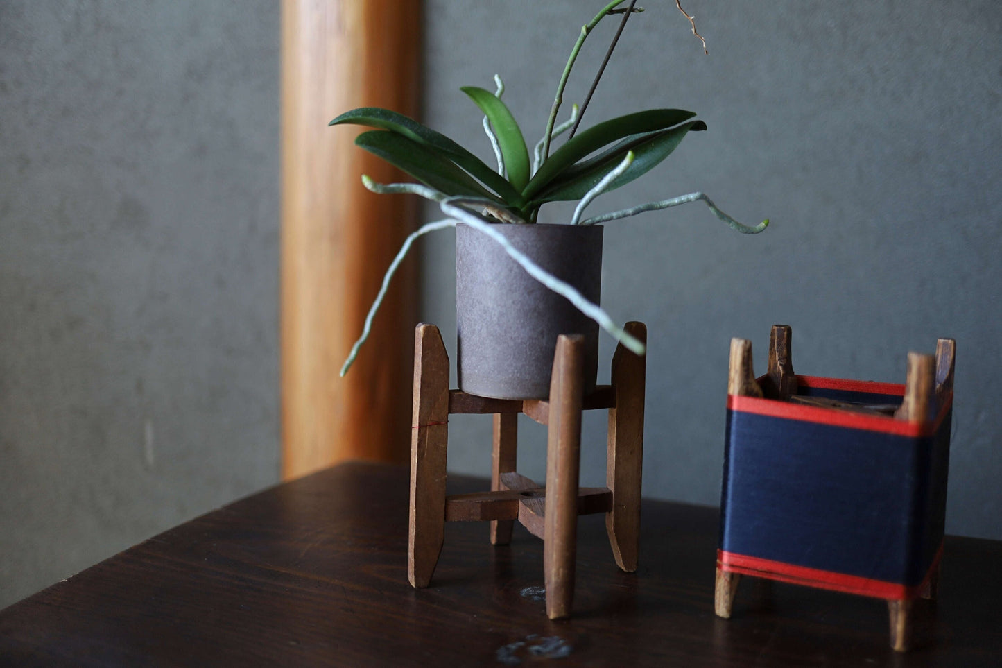 Japanese vintage pair of wooden silk bobbin ITOMAKI loom parts Spool Winder 1930s Japan craft decorative plant stand H5.9in/H15cm