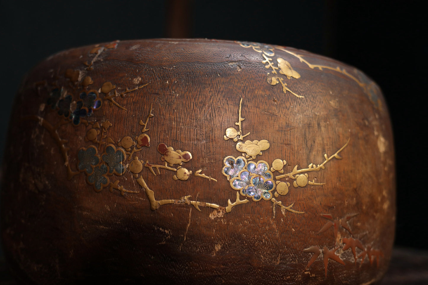 Japanese furniture 1880s Antique wood Hibachi brazier charcoal Fire Holder with Makie of quail birds and plum blossom design 15.4in/39cm