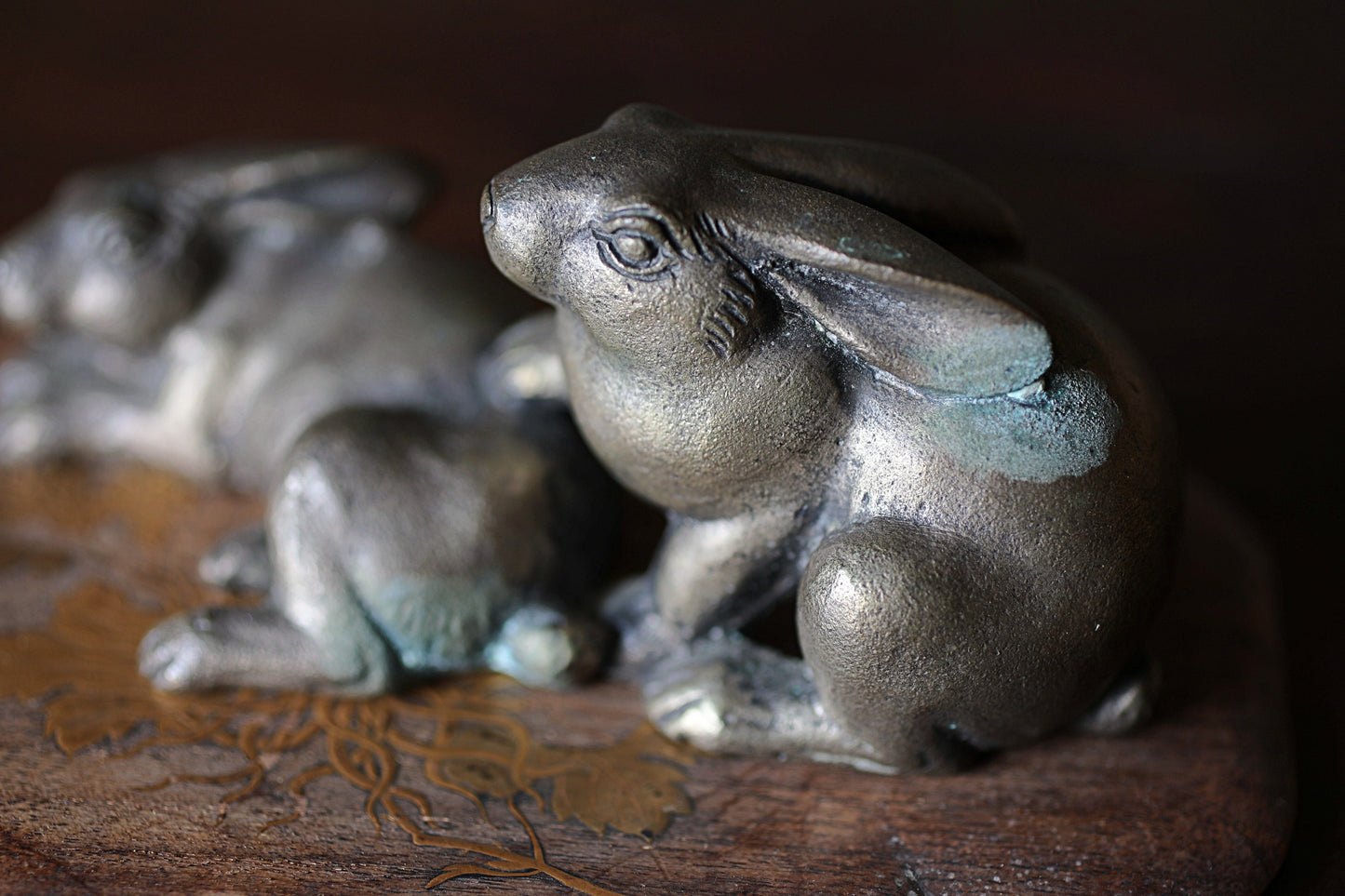 Japanese vintage Bronze rabbit doll statue ornament with beautiful gold Maki-e stand/ Japanese interior vintage metal animal W6.8in/W17.3cm
