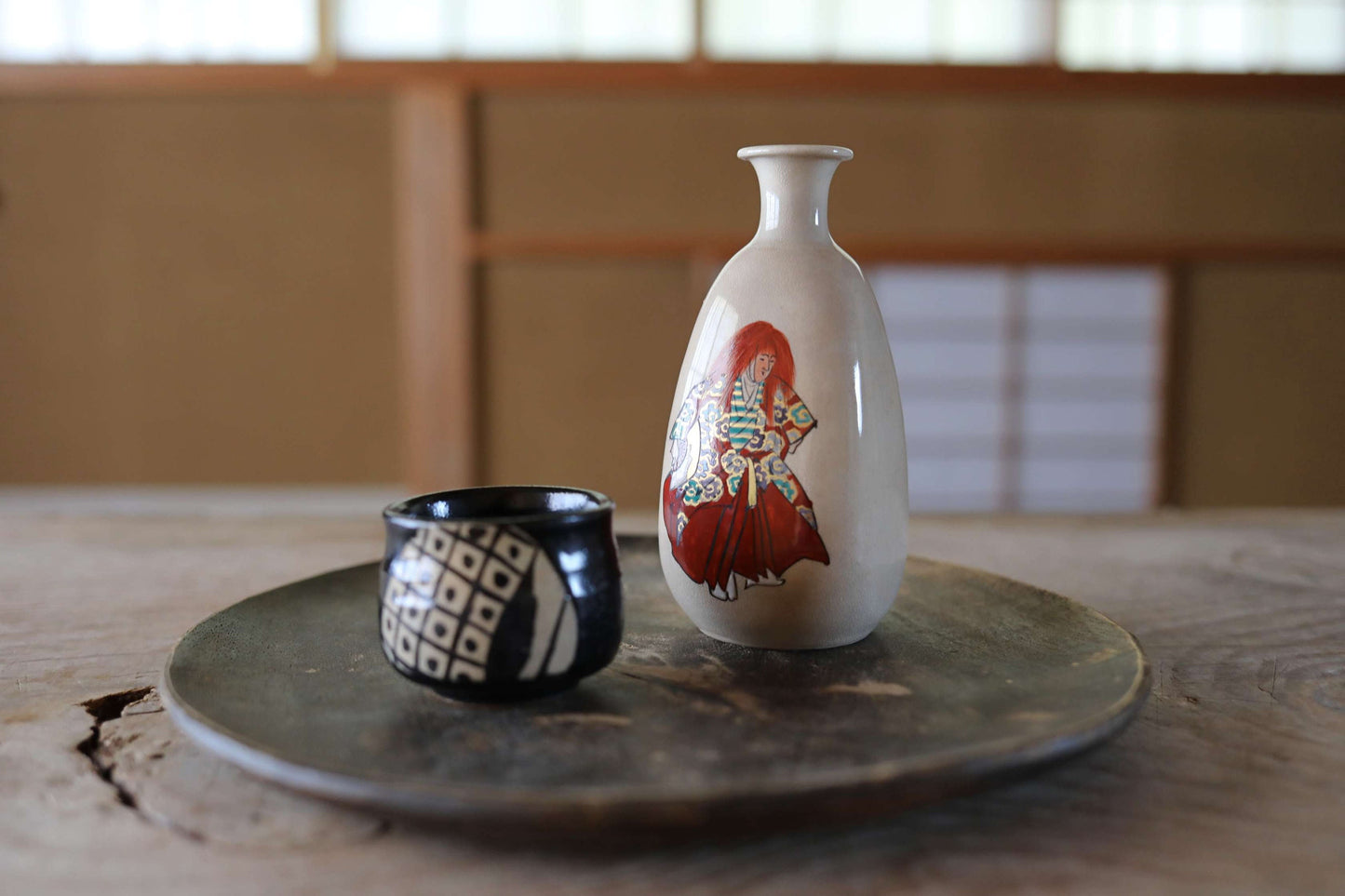 Japanese vintage kiln art sake cup Oribe black with sign 陶象 "sakazuki" "guinomi" with wooden box Calligraphy For GIFT 1.9in×2.4in/4.8×6.1cm