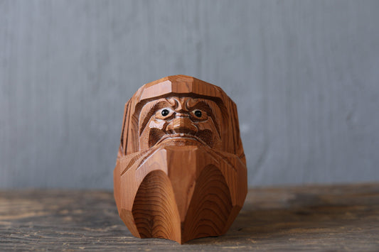 Japanese vintage doll Figurine of traditional Japanese character DARUMA hand carved made of wood hand carved wooden doll H3.9×3.5in/H10×9cm