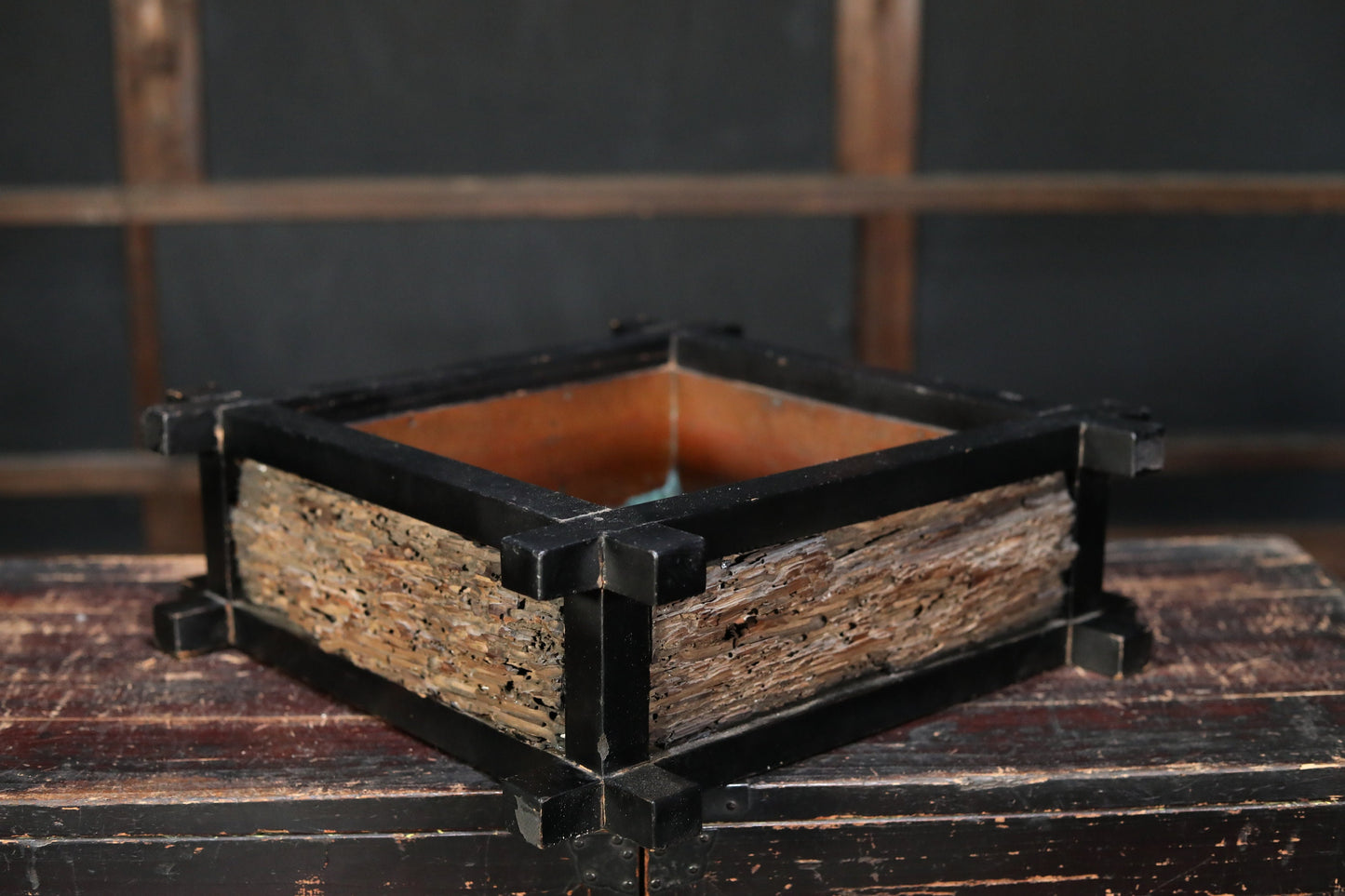 Large! Japanese antique 1910s Suiban /Bronze HIBACHI brazier/ made of hunaita wood ,urushi lacquer, bronze For IKEBANA or Tea W17.7in/W45cm