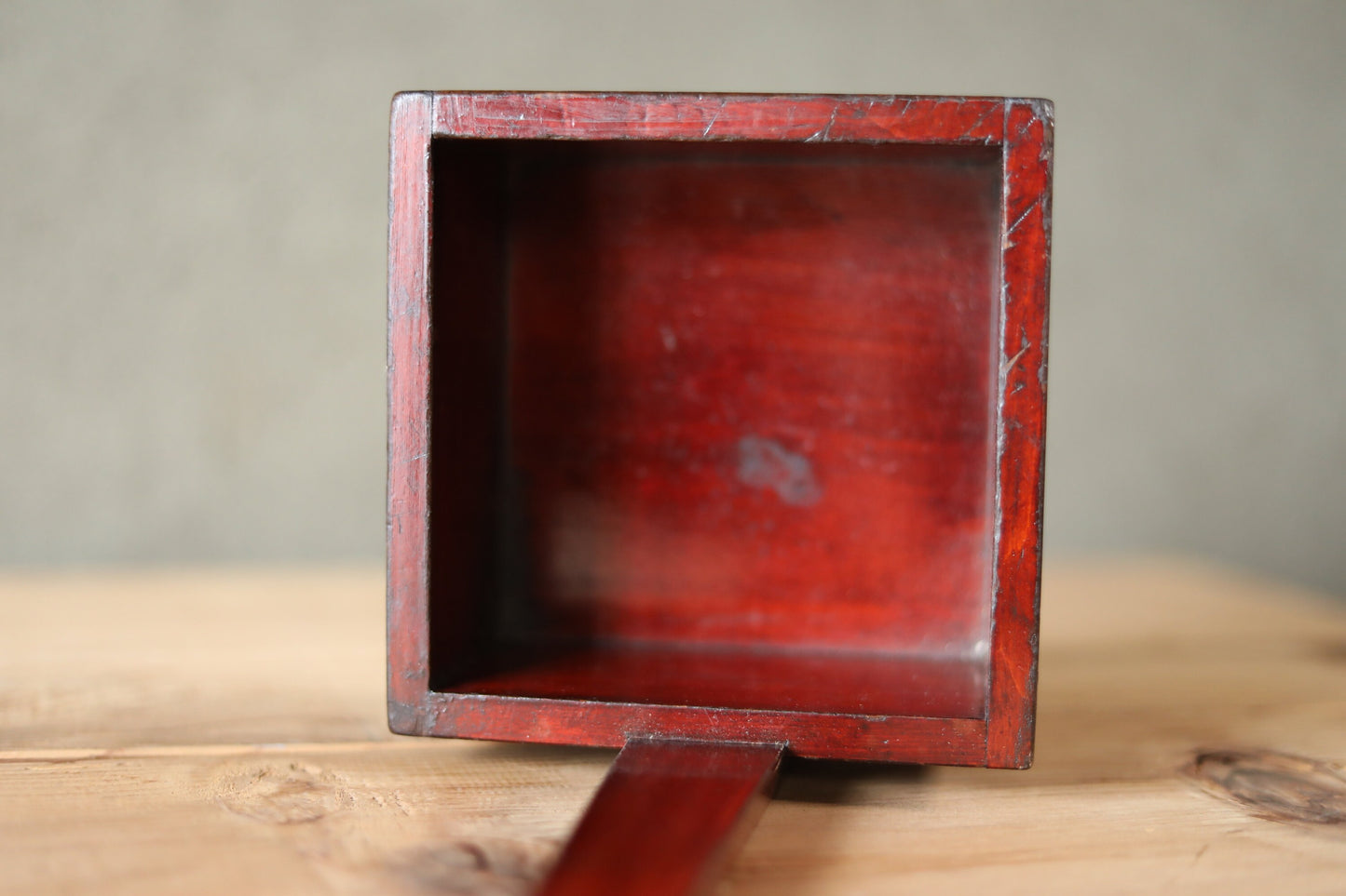 Japanese antique measuring box urushi Lacquer"枡MASU" with a handle ,sake ladle wood Kanji calligraphy 1920s H12.8×5.5in/H32.5×14cm