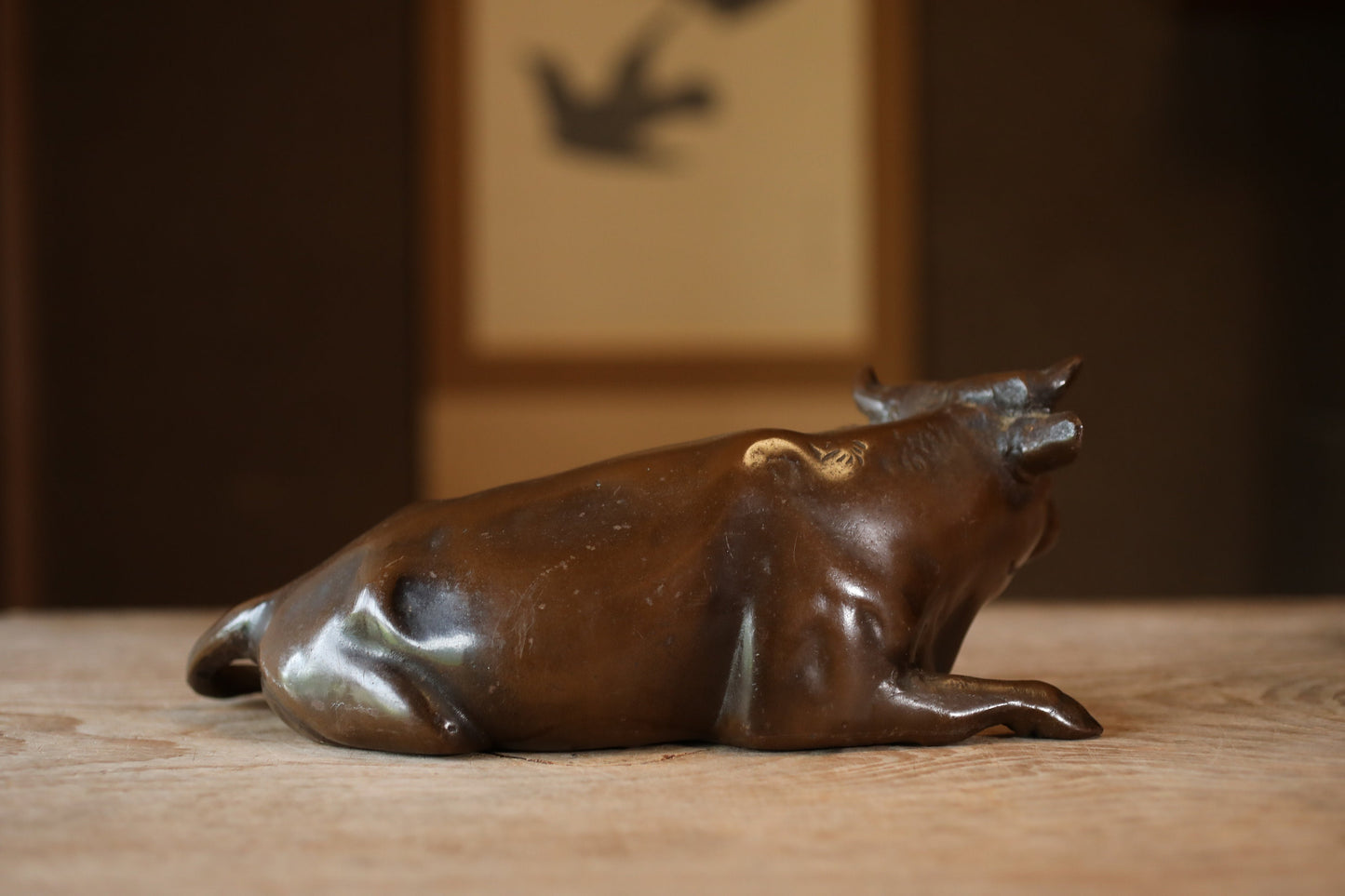Japanese vintage bronze cow ornament figurine, cast iron, animal metal art doll H4.9×W12×D5.5in/H12.5×30.5×14cm
