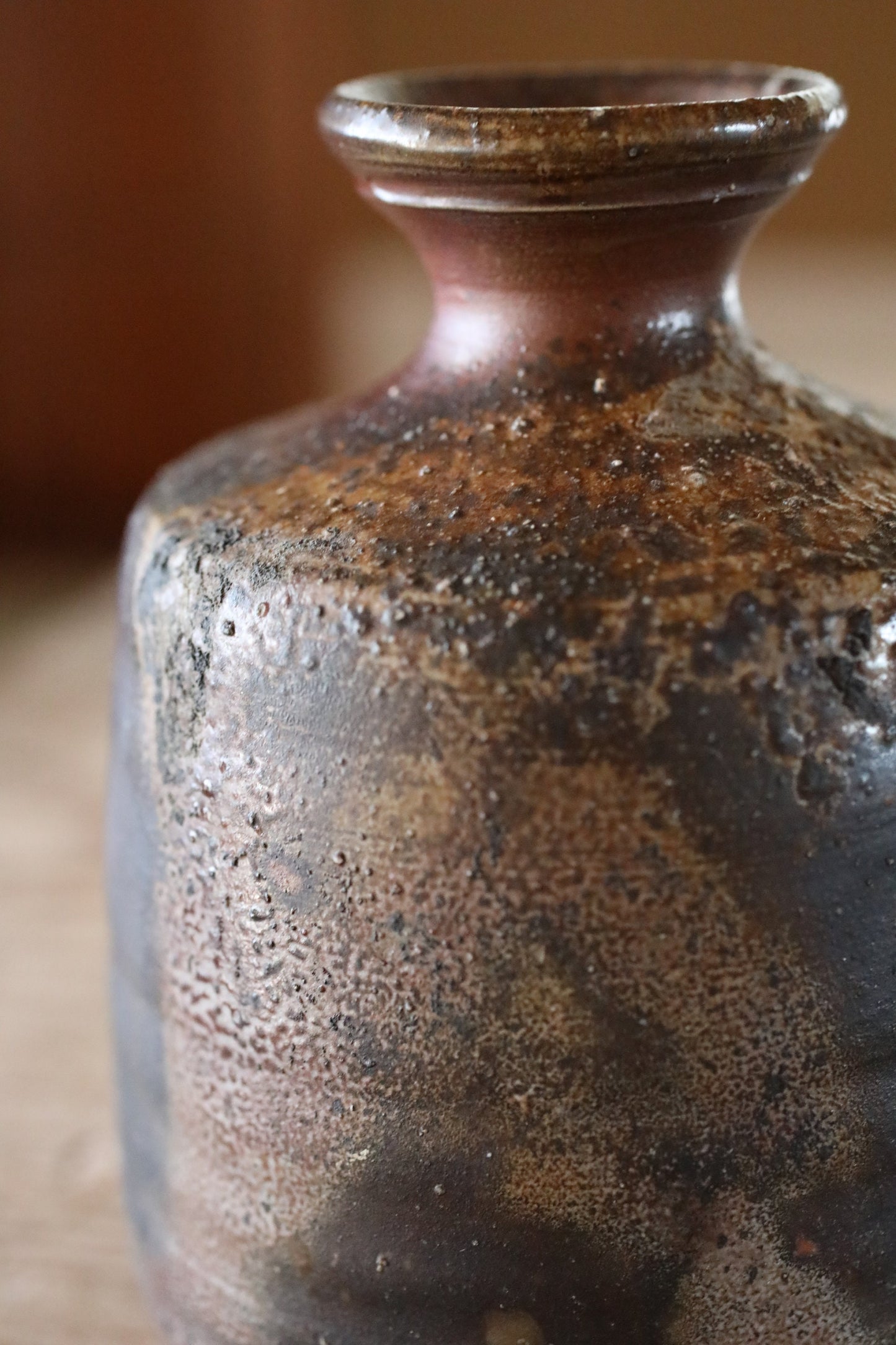 Japanese vintage BIZEN Tokkuri Sake bottle or flower vase ,Beautiful soil color with Kanji sign with box For GIFT H4.7×3.3in/H12×8.5cm